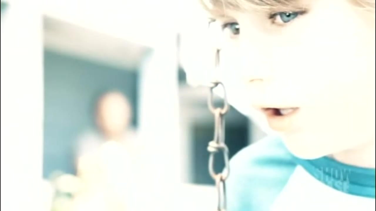 Shattered_S01E12_Stairways_to_Perceptions_0340.jpg Shattered_S01E12_Stairways_to_Perceptions_0340.jpg