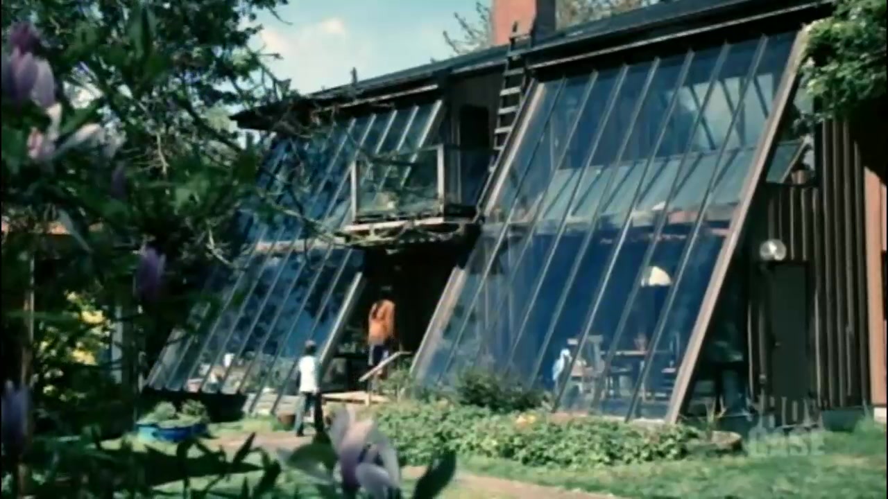 Shattered_S01E12_Stairways_to_Perceptions_0713.jpg Shattered_S01E12_Stairways_to_Perceptions_0713.jpg