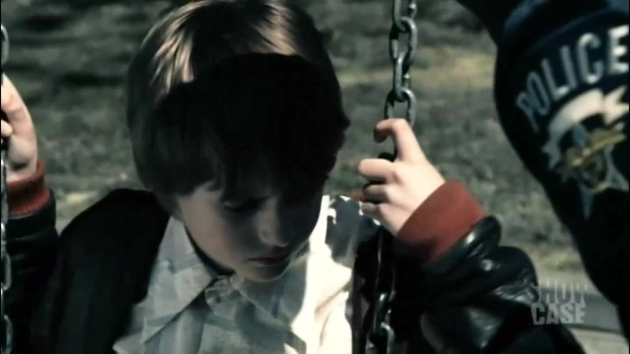 Shattered_S01E12_Stairways_to_Perceptions_2470.jpg Shattered_S01E12_Stairways_to_Perceptions_2470.jpg