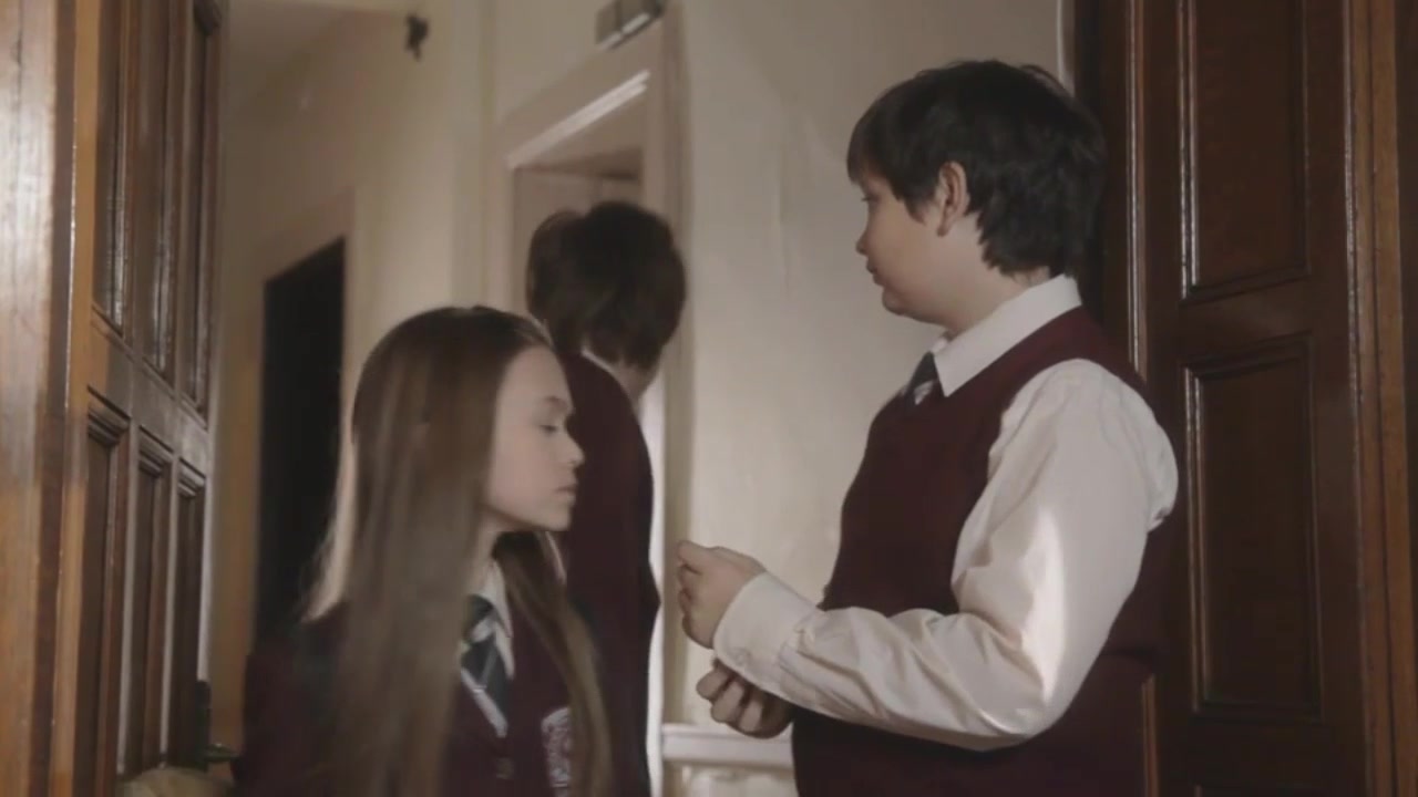 Time_Tremors-_Minisode_3_The_Mysteries_of_Miss_Bugly-HD_231.jpg Time_Tremors-_Minisode_3_The_Mysteries_of_Miss_Bugly-HD_231.jpg