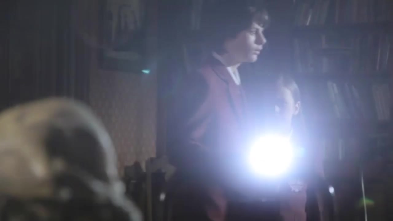 Time_Tremors-_Minisode_3_The_Mysteries_of_Miss_Bugly-HD_279.jpg Time_Tremors-_Minisode_3_The_Mysteries_of_Miss_Bugly-HD_279.jpg