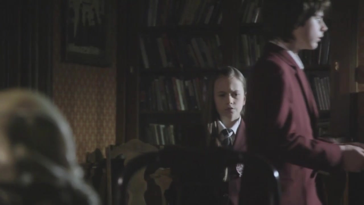 Time_Tremors-_Minisode_3_The_Mysteries_of_Miss_Bugly-HD_281.jpg Time_Tremors-_Minisode_3_The_Mysteries_of_Miss_Bugly-HD_281.jpg