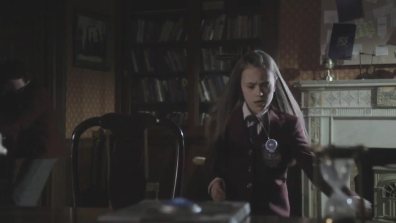 Time_Tremors-_Minisode_3_The_Mysteries_of_Miss_Bugly-HD_430.jpg Time_Tremors-_Minisode_3_The_Mysteries_of_Miss_Bugly-HD_430.jpg