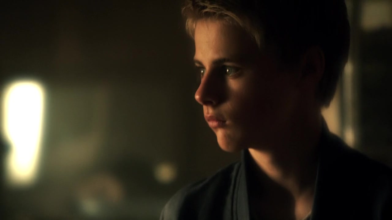 The_Tomorrow_People_US_S01E04_0169.jpg The_Tomorrow_People_US_S01E04_0169.jpg