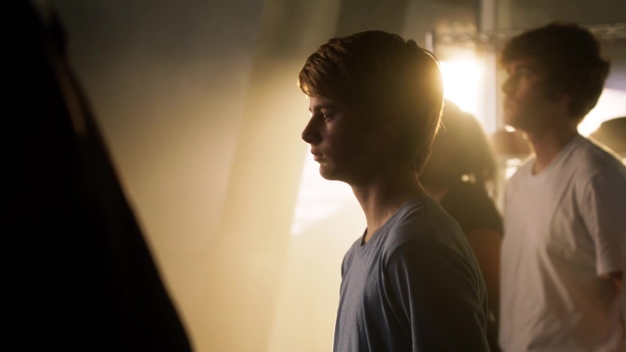 The_Tomorrow_People_US_S01E12_0702.jpg The_Tomorrow_People_US_S01E12_0702.jpg