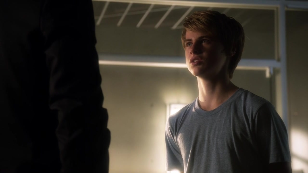 The_Tomorrow_People_US_S01E12_0716.jpg The_Tomorrow_People_US_S01E12_0716.jpg