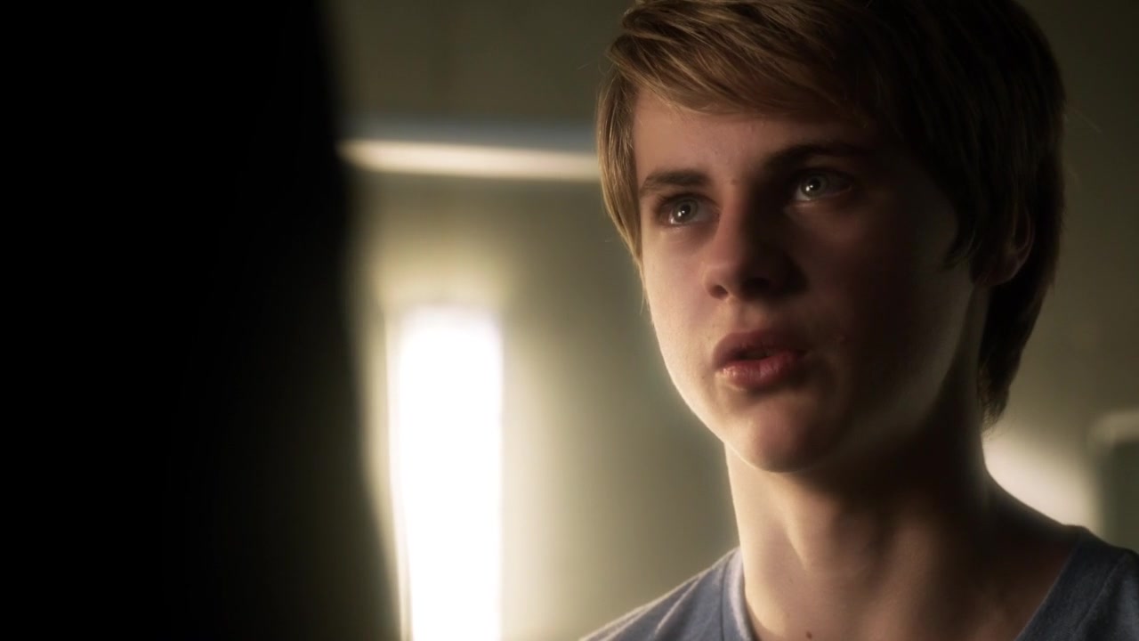 The_Tomorrow_People_US_S01E12_0735.jpg The_Tomorrow_People_US_S01E12_0735.jpg