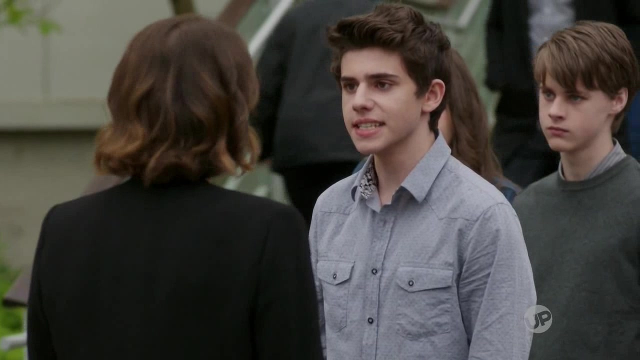 Ties_That_Bind_E01_0091.jpg Ties_That_Bind_E01_0091.jpg