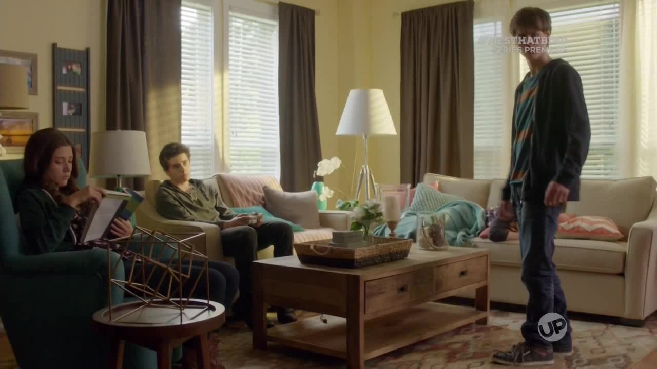 Ties_That_Bind_E01_0365.jpg Ties_That_Bind_E01_0365.jpg