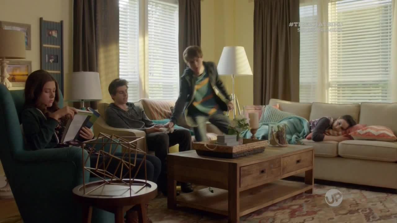 Ties_That_Bind_E01_0368.jpg Ties_That_Bind_E01_0368.jpg