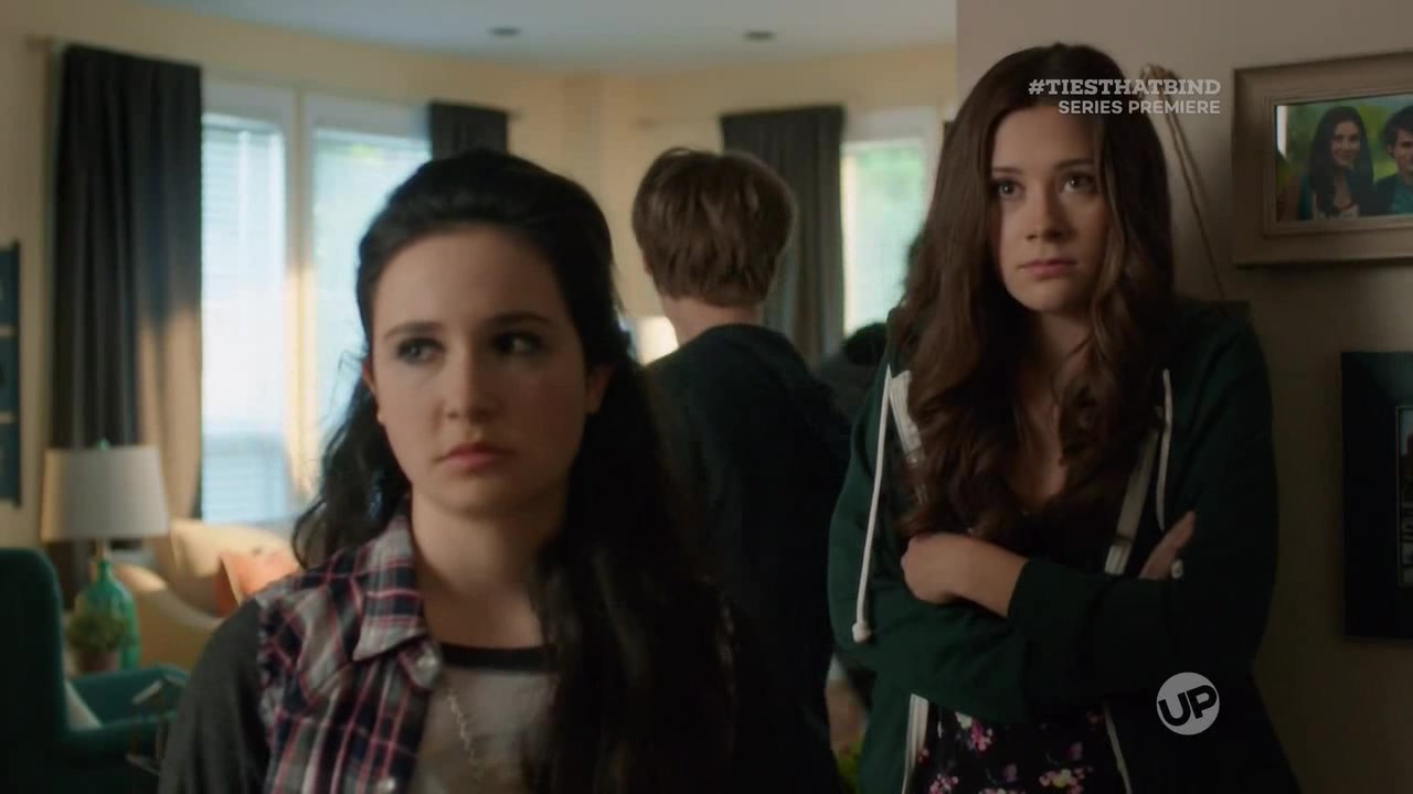 Ties_That_Bind_E01_0517.jpg Ties_That_Bind_E01_0517.jpg