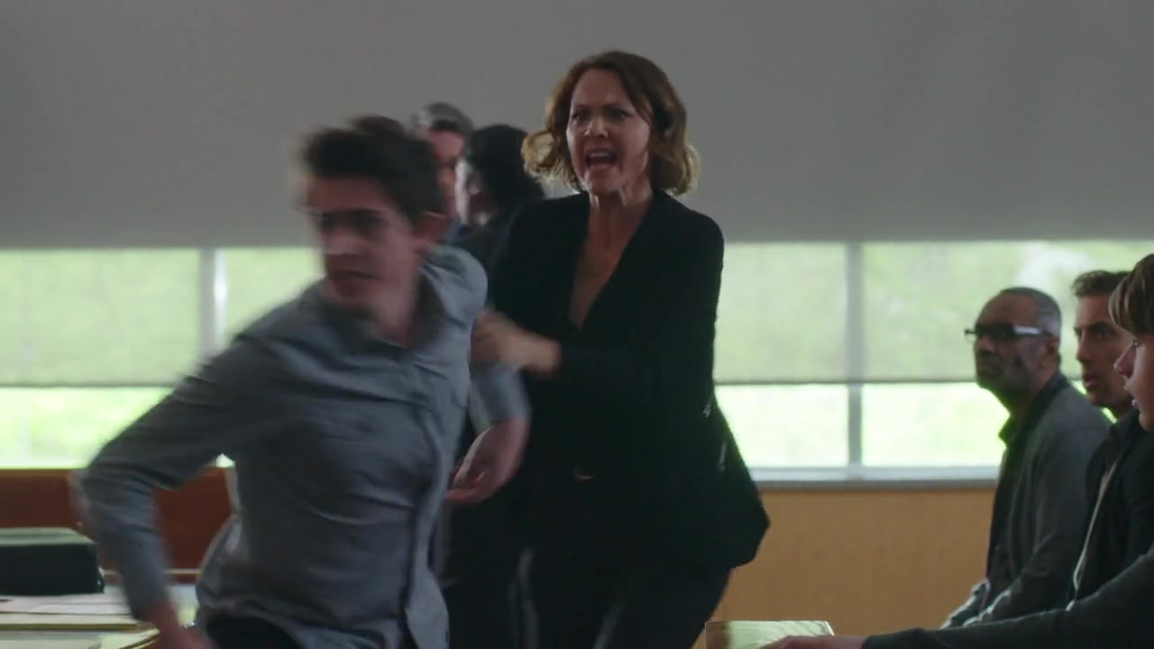 Ties_That_Bind_Trailer_020.jpg Ties_That_Bind_Trailer_020.jpg